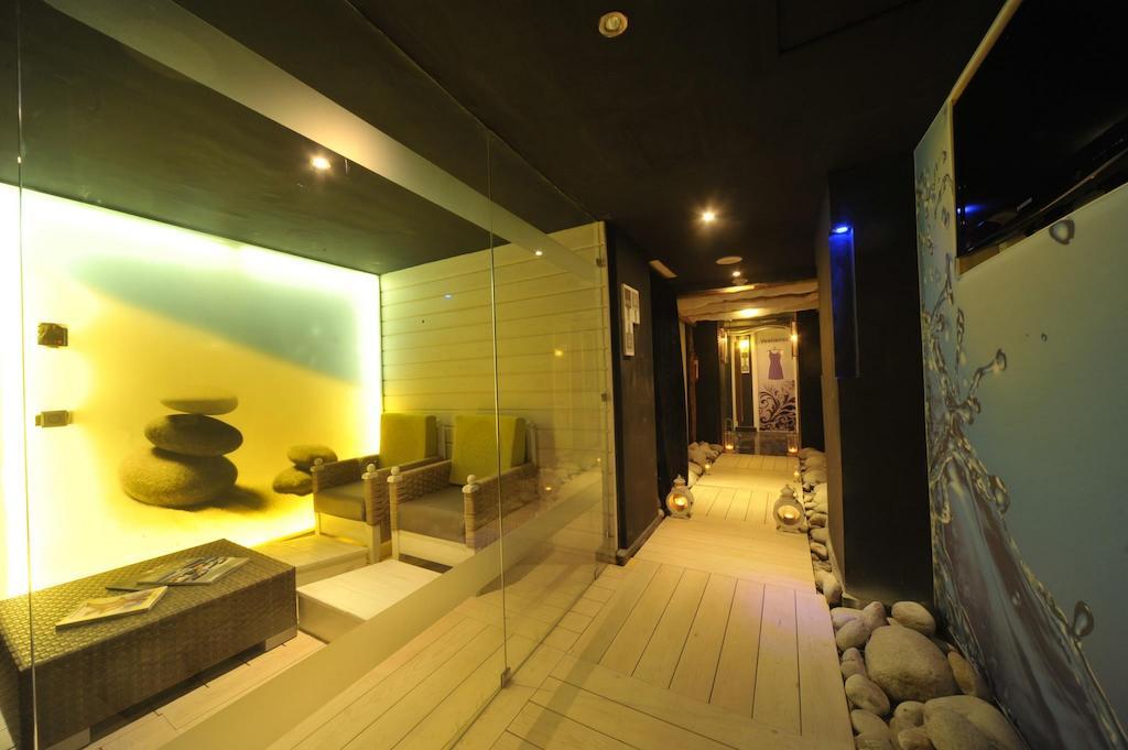 Le Trianon Luxury Hotel & Spa Casablanca Exterior foto